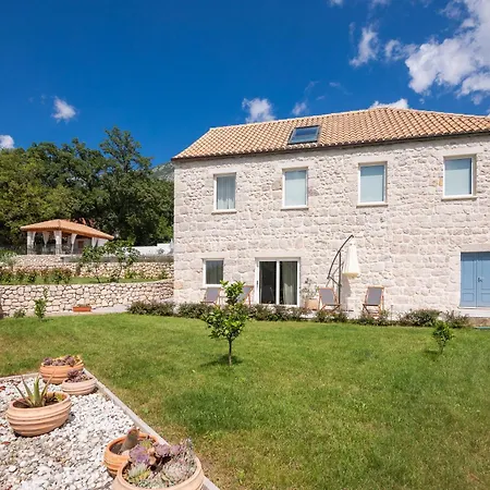 Emelie, Luxury Oasis Near Dubrovnik