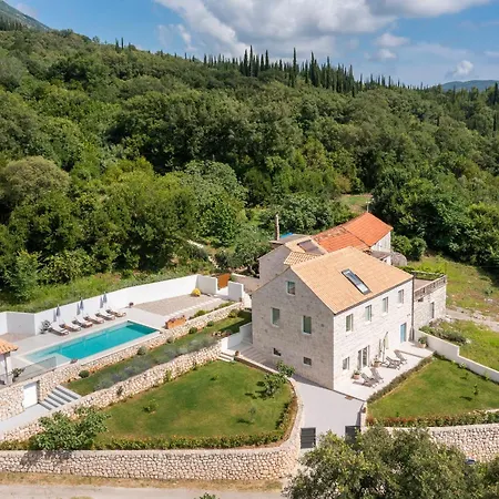 Emelie, Luxury Oasis Near Dubrovnik Villa *