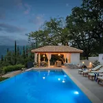Emelie, Luxury Oasis Near Dubrovnik ヴィラ