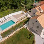Emelie, Luxury Oasis Near Dubrovnik