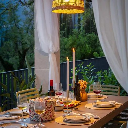 Emelie, Luxury Oasis Near Dubrovnik Vila *