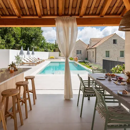 Emelie, Luxury Oasis Near Dubrovnik * Zastolje