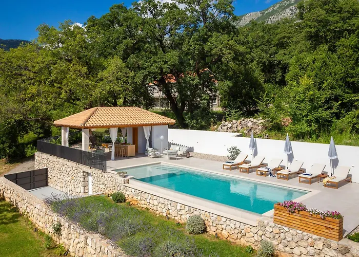 Emelie, Luxury Oasis Near Dubrovnik *